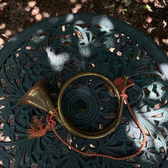 Vintage brass horn - Picture 1 of 2